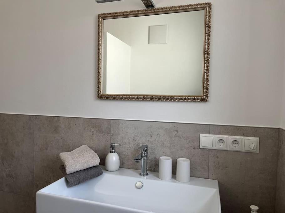 Haus Hafner Sonniges Apartment Terlano Ngoại thất bức ảnh