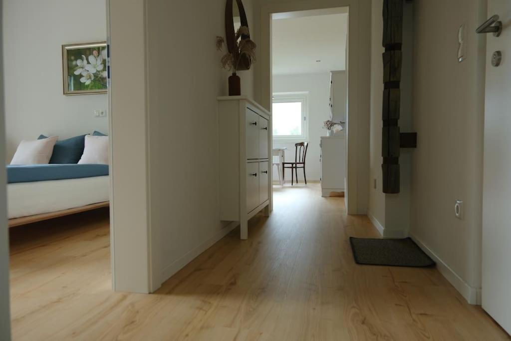 Haus Hafner Sonniges Apartment Terlano Ngoại thất bức ảnh